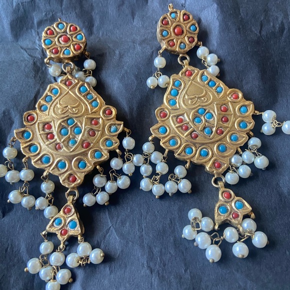 Gorgeous vintage looking exotic statement earrings - Picture 2 of 5